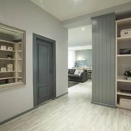 Friends And Family Apartment